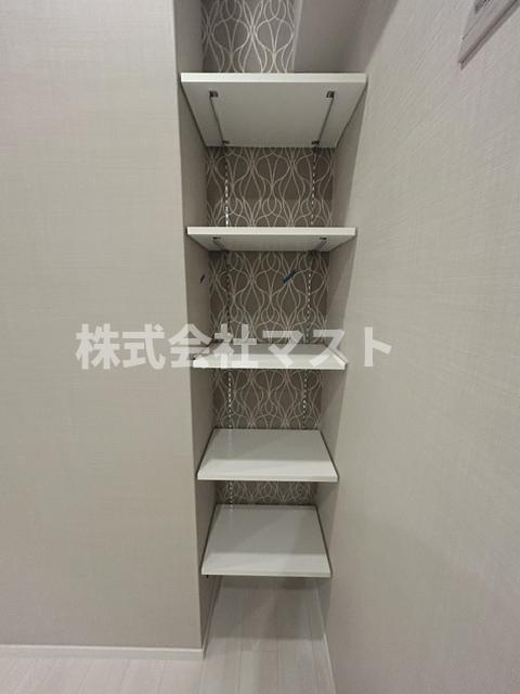 大阪市西区立売堀４丁目の賃貸マンションの収納