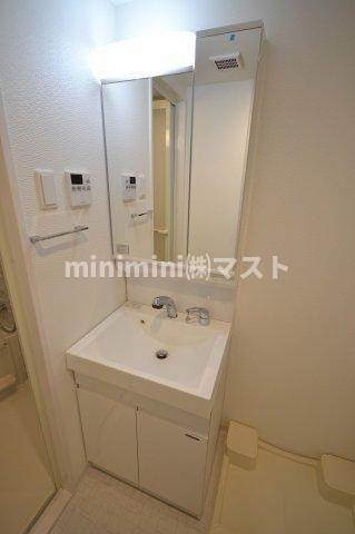 大阪市西区本田１丁目の賃貸マンションの洗面所