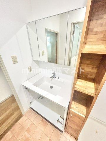 大阪市西区南堀江２丁目の賃貸マンションの洗面所