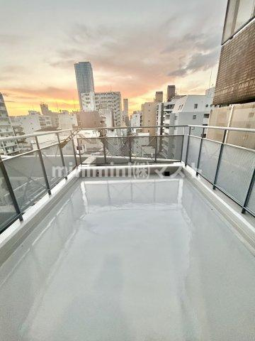 大阪市西区南堀江２丁目の賃貸マンションのバルコニー