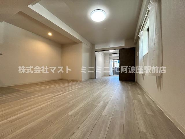 大阪市西区九条１丁目の賃貸マンションの内装