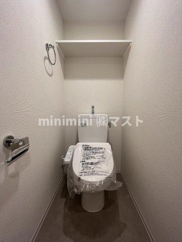 大阪市西区西本町２丁目の賃貸マンションのトイレ