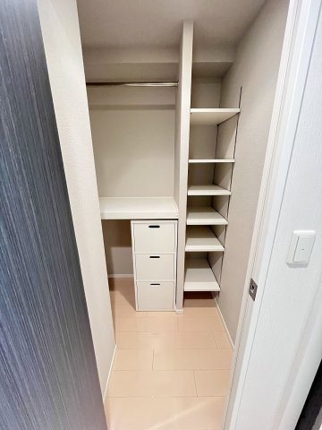 大阪市西区靱本町３丁目の賃貸マンションの収納