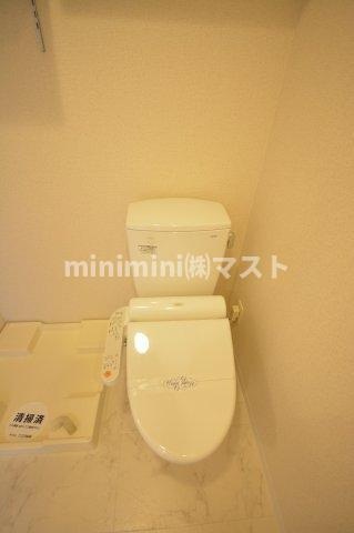 大阪市西区立売堀５丁目の賃貸マンションのトイレ