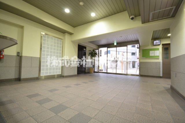 大阪市西区江之子島１丁目の賃貸マンションのロビー