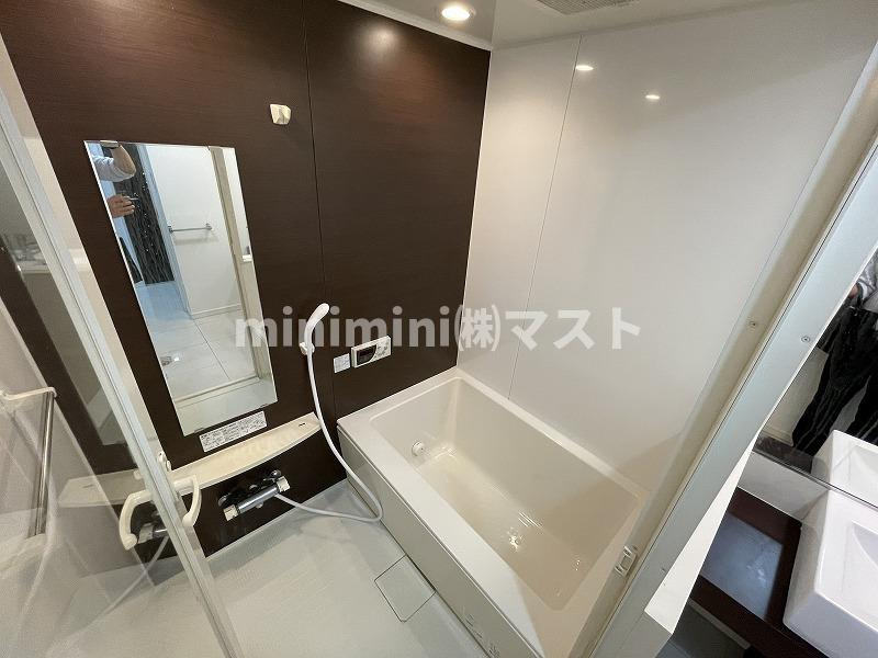 大阪市西区西本町２丁目の賃貸マンションの浴室