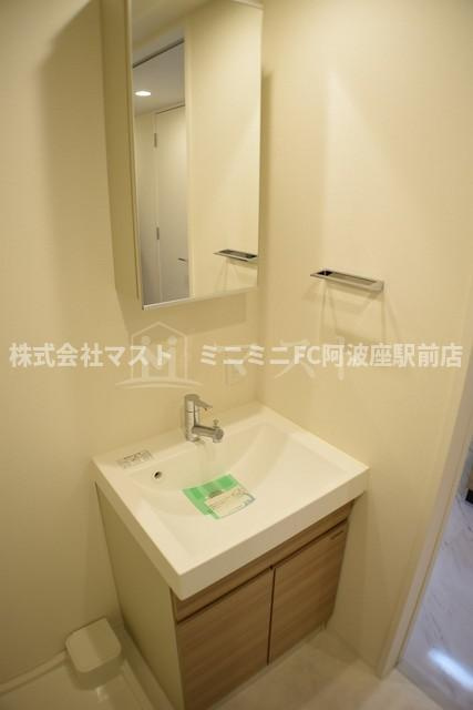 大阪市西区立売堀１丁目の賃貸マンションの洗面所