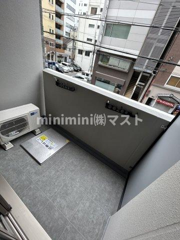 大阪市西区西本町１丁目の賃貸マンションのバルコニー