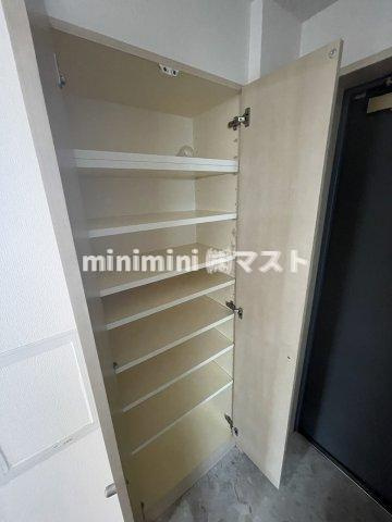 大阪市西区江戸堀３丁目の賃貸マンションの収納