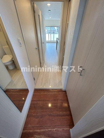 大阪市西区本田２丁目の賃貸マンションの玄関