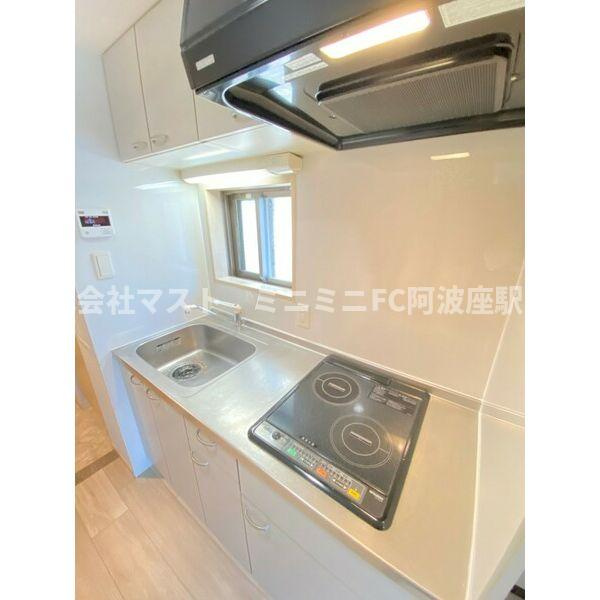 大阪市西区江戸堀３丁目の賃貸マンションのキッチン
