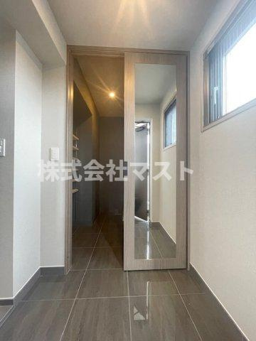 大阪市西区新町４丁目の賃貸マンションの玄関