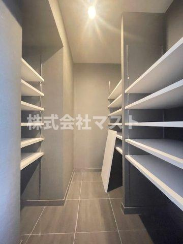 大阪市西区新町４丁目の賃貸マンションの収納
