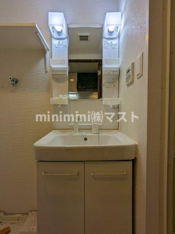 大阪市西区本田２丁目の賃貸マンションの洗面所