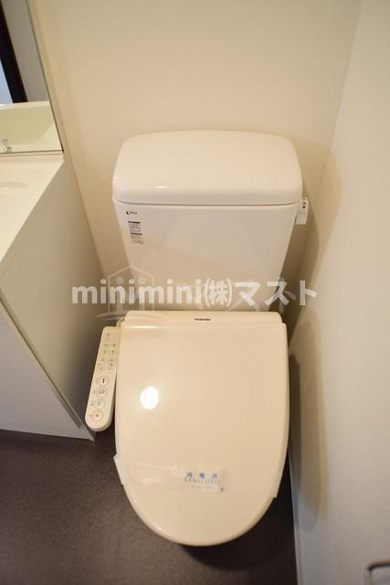 大阪市西区本田２丁目の賃貸マンションのトイレ