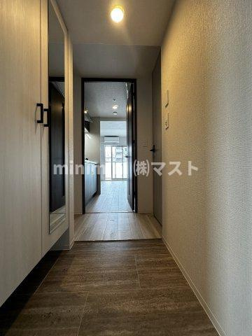 大阪市西区新町４丁目の賃貸マンションの玄関