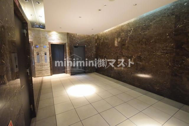 大阪市西区北堀江３丁目の賃貸マンションのロビー