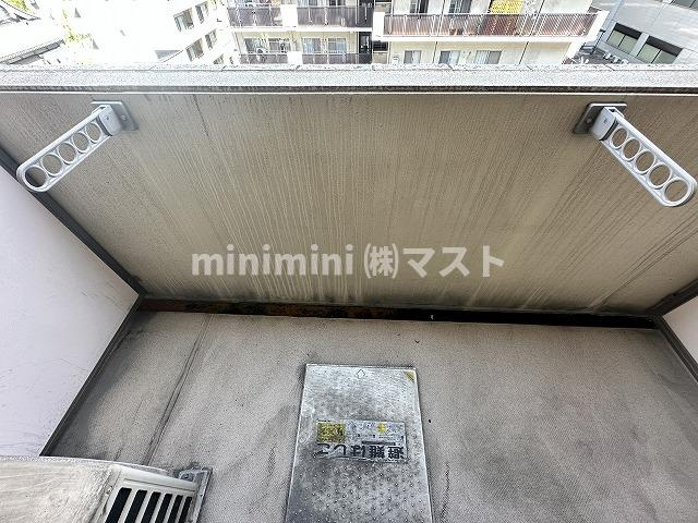 大阪市西区北堀江３丁目の賃貸マンションのバルコニー
