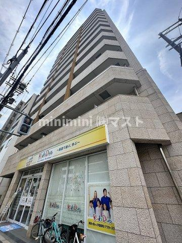大阪市西区北堀江３丁目の賃貸マンションの外観