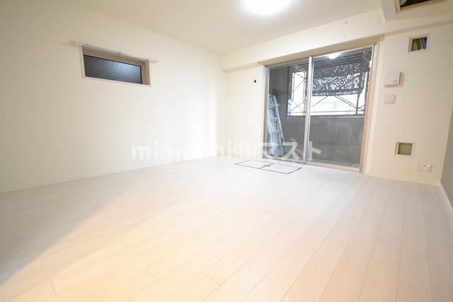 大阪市西区九条１丁目の賃貸マンションの居間・リビング|※別号室参考写真