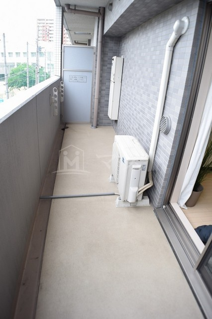 大阪市西区川口１丁目の賃貸マンションのバルコニー