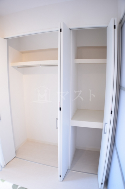 大阪市西区南堀江４丁目の賃貸マンションの収納