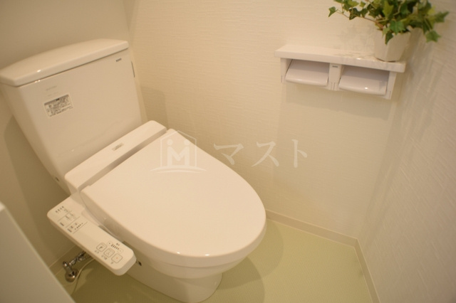 大阪市西区南堀江４丁目の賃貸マンションのトイレ