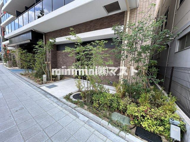 大阪市西区南堀江２丁目の賃貸マンションのエントランス