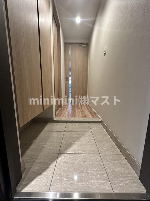 大阪市西区南堀江２丁目の賃貸マンションの玄関