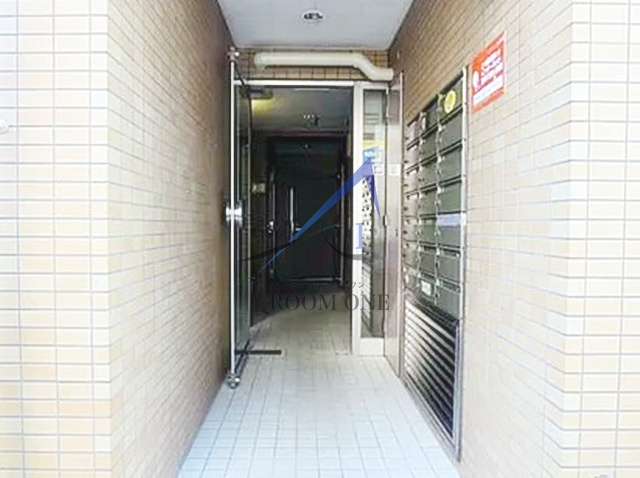石塚マンションのエントランス|エントランスです。