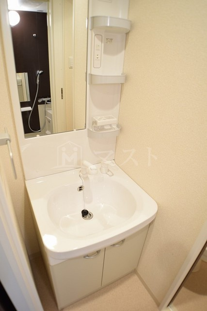 大阪市西区九条南２丁目の賃貸マンションの洗面所