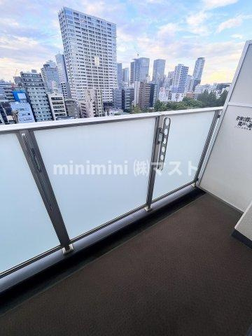 大阪市西区靱本町２丁目の賃貸マンションのバルコニー