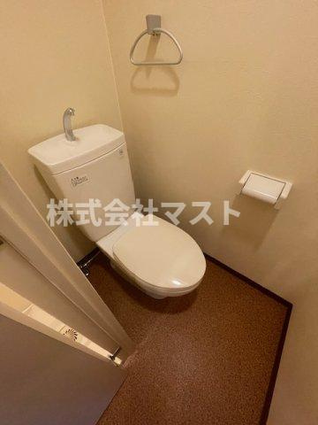 大阪市西区九条２丁目の賃貸マンションのトイレ