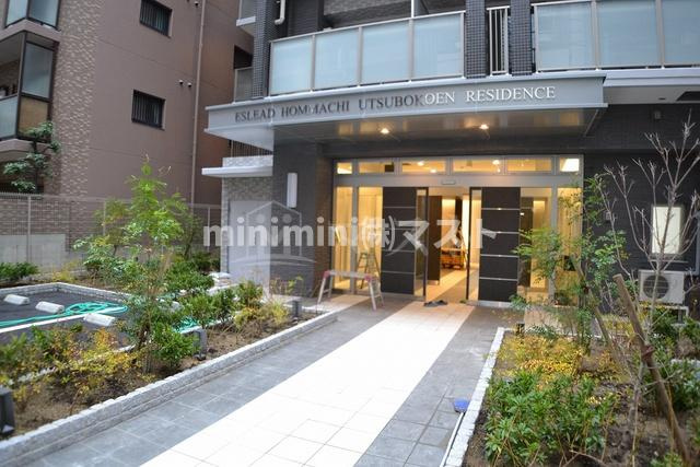 大阪市西区江戸堀３丁目の賃貸マンションのエントランス