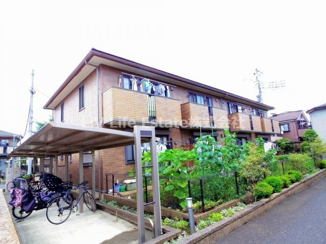 小平市鈴木町２丁目のテラス
