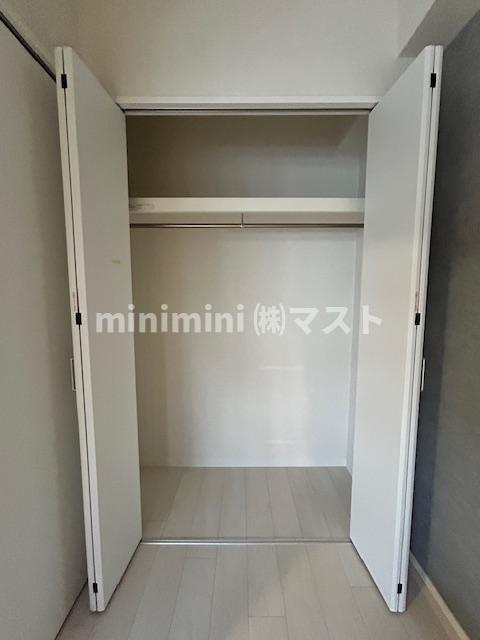 大阪市港区磯路３丁目の賃貸マンションの収納