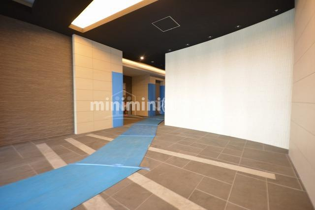 大阪市港区市岡元町２丁目の賃貸マンションのロビー