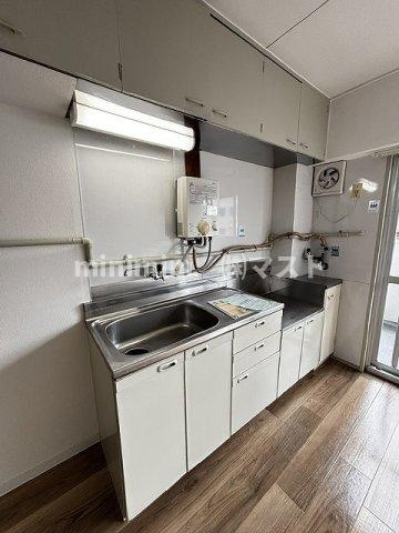 大阪市港区磯路３丁目の賃貸マンションのキッチン