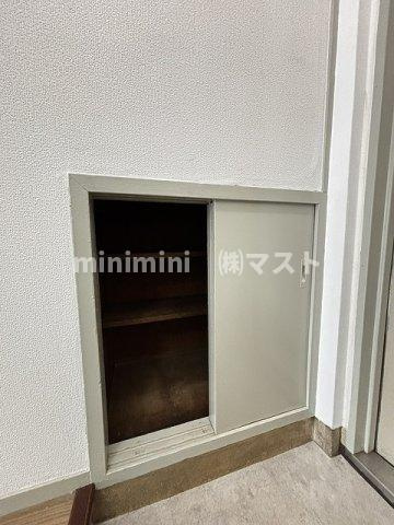 大阪市港区磯路３丁目の賃貸マンションの収納