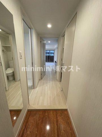 大阪市港区弁天３丁目の賃貸マンションの玄関