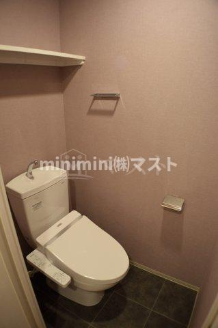 大阪市港区弁天４丁目の賃貸マンションのトイレ