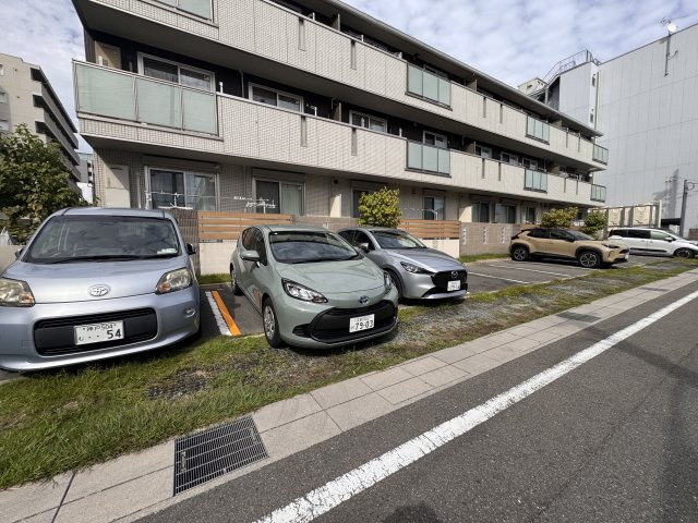 グレース洛西口Ａ棟の駐車場