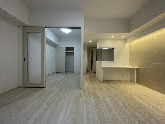 大阪市港区弁天３丁目の賃貸マンションの居間・リビング