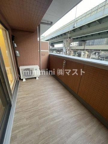 大阪市港区弁天３丁目の賃貸マンションのバルコニー
