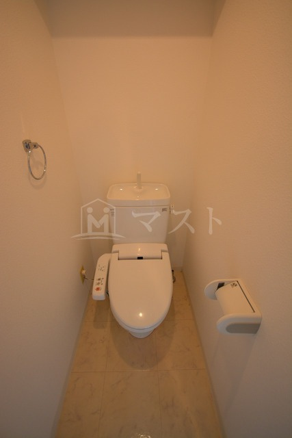 大阪市港区築港４丁目の賃貸マンションのトイレ