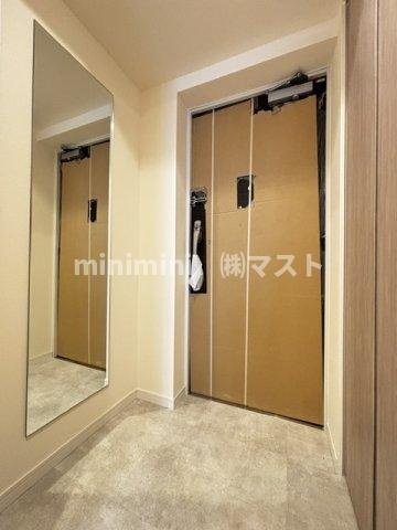 大阪市港区港晴２丁目の賃貸マンションの玄関