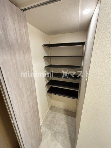 大阪市港区港晴２丁目の賃貸マンションの収納