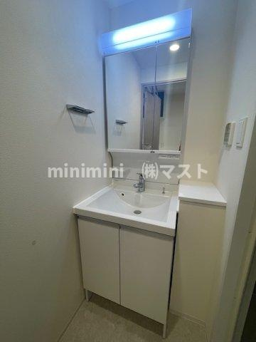 大阪市港区港晴２丁目の賃貸マンションの洗面所