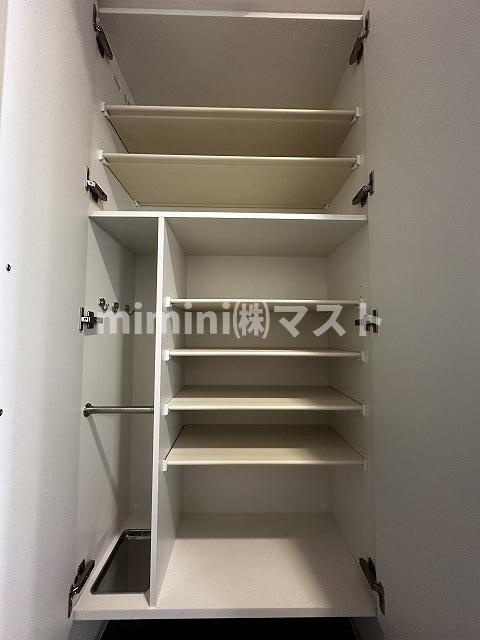 大阪市港区波除２丁目の賃貸マンションの収納