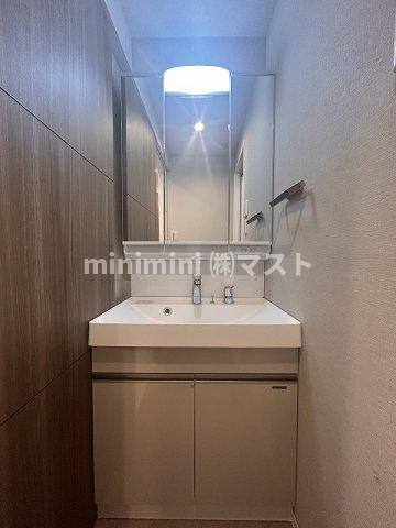 大阪市港区波除３丁目の賃貸マンションの洗面所